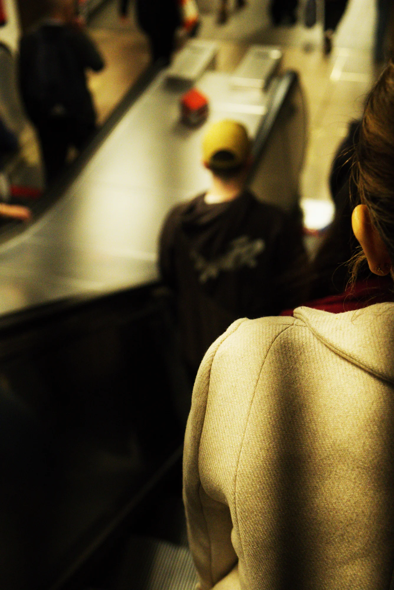 Descente dans la foule — general photo by Rechute, scored 6.3/10 by REVIEWR's AI critique