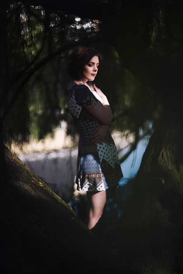 🎯 Shadow Play — portrait photo by Deni, scored 7.7/10 by REVIEWR's AI critique
