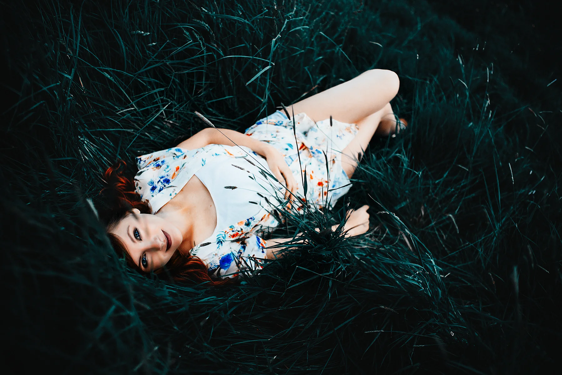 Mara — portrait photo by Deni, scored 7.6/10 by REVIEWR's AI critique