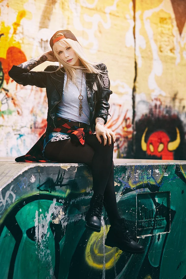 Urban Edge — portrait photo by Deni, scored 7.8/10 by REVIEWR's AI critique