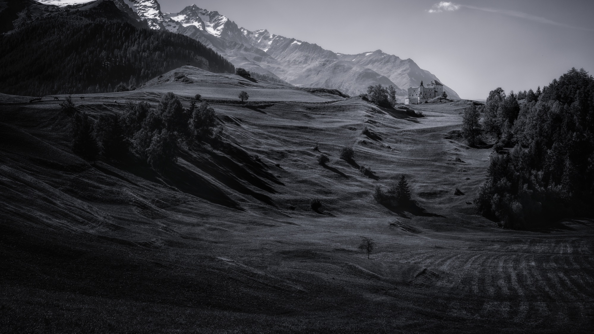 Landscape photo by Tama, scored 7.1/10 by REVIEWR's AI critique