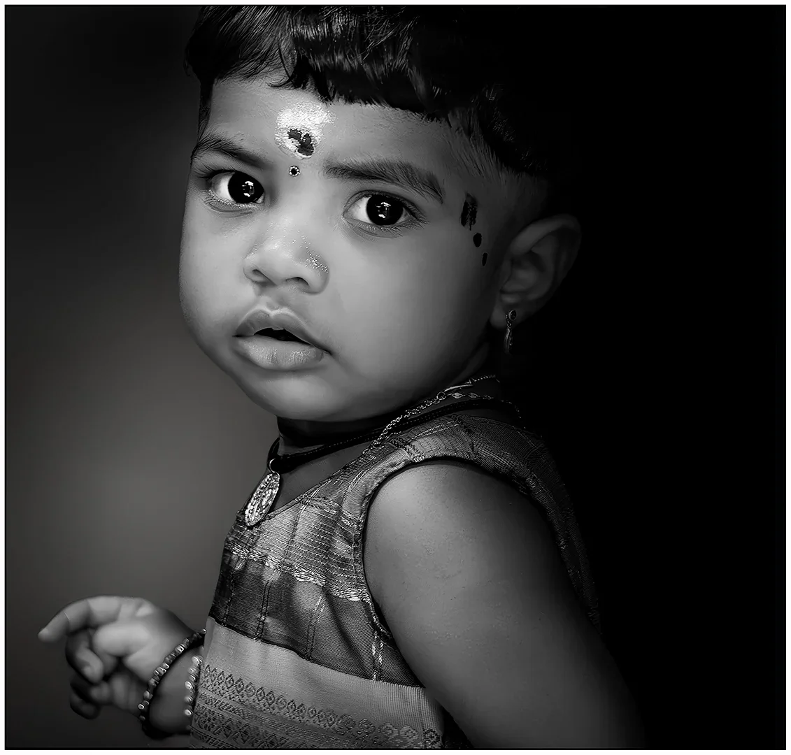 Intense Gaze — general photo by dolo, scored 5.3/10 by REVIEWR's AI critique