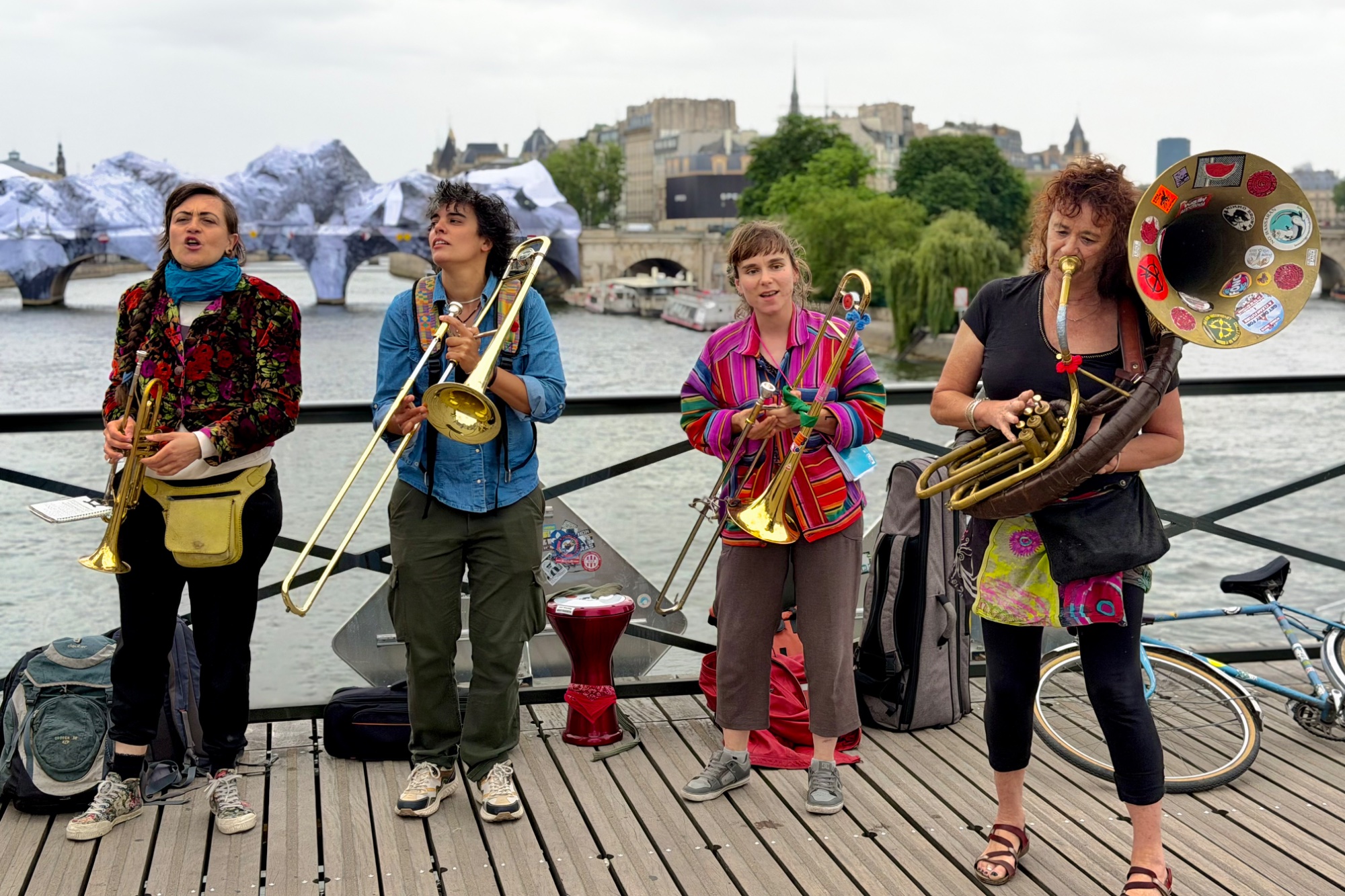 Bridge Brass Band — street photo by Les Zackler, scored 6.1/10 by REVIEWR's AI critique