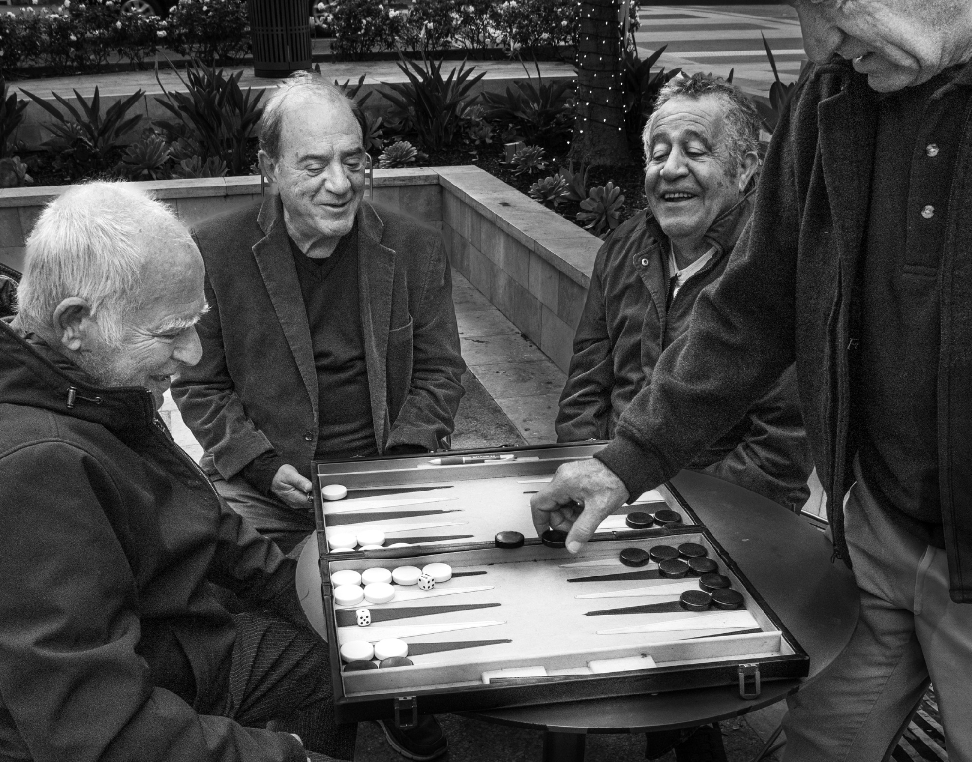 🎯 Street Candid — general photo by Les Zackler, scored 8.2/10 by REVIEWR's AI critique