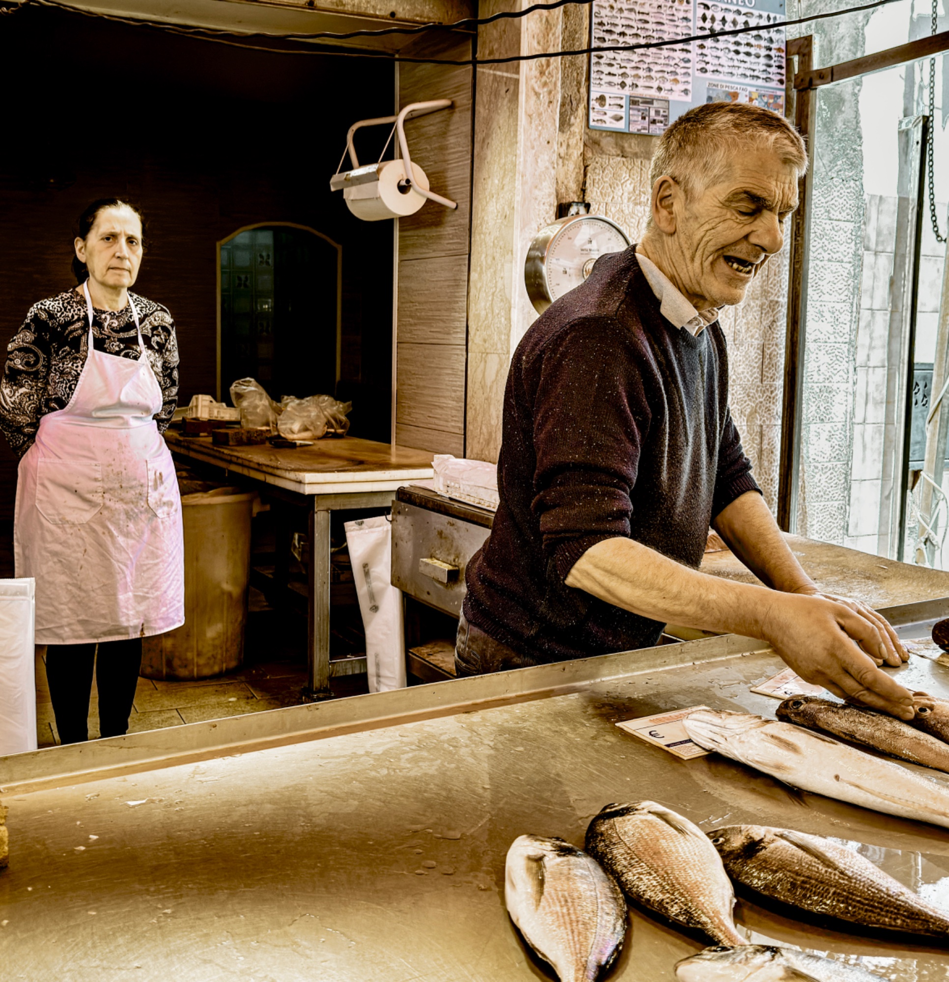 🎯 People at Work — street photo by Les Zackler, scored 7.8/10 by REVIEWR's AI critique